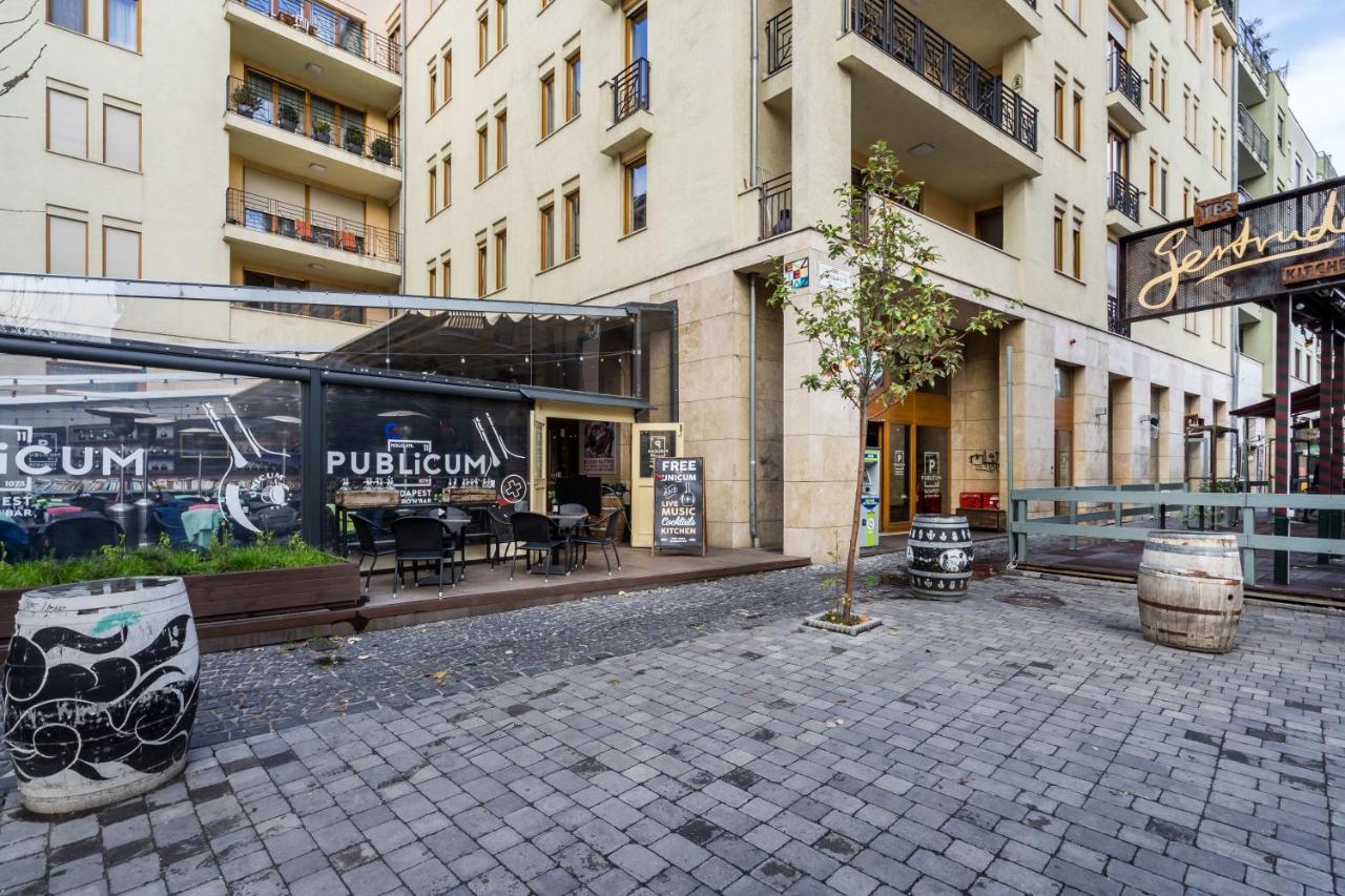 Bpr Timber Loft Home With Balcony Budapeste Exterior foto