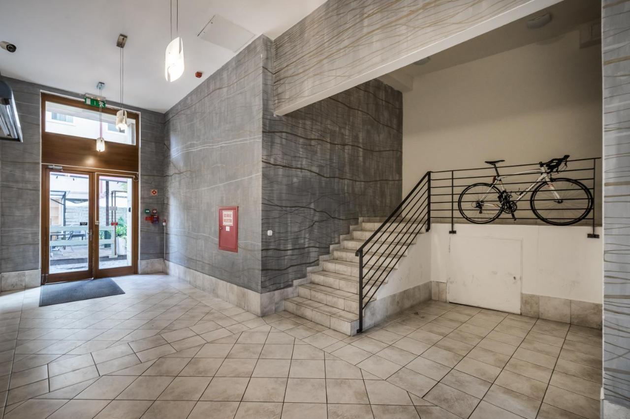 Bpr Timber Loft Home With Balcony Budapeste Exterior foto